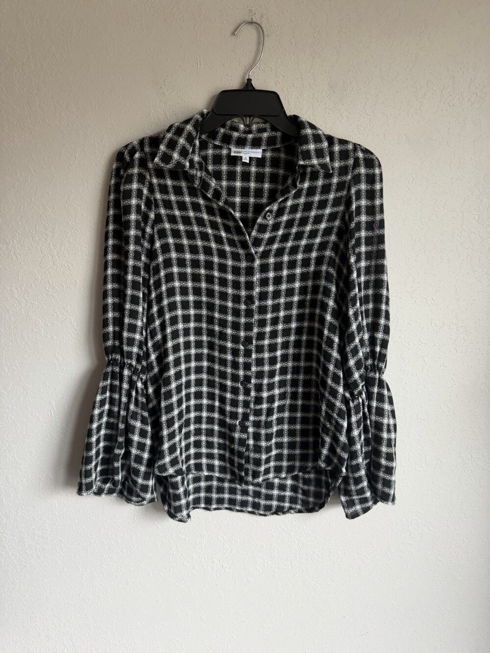 Waverly Grey Black Gray Plaid Button Down Long Bell Sleeve Blouse Women S Casual